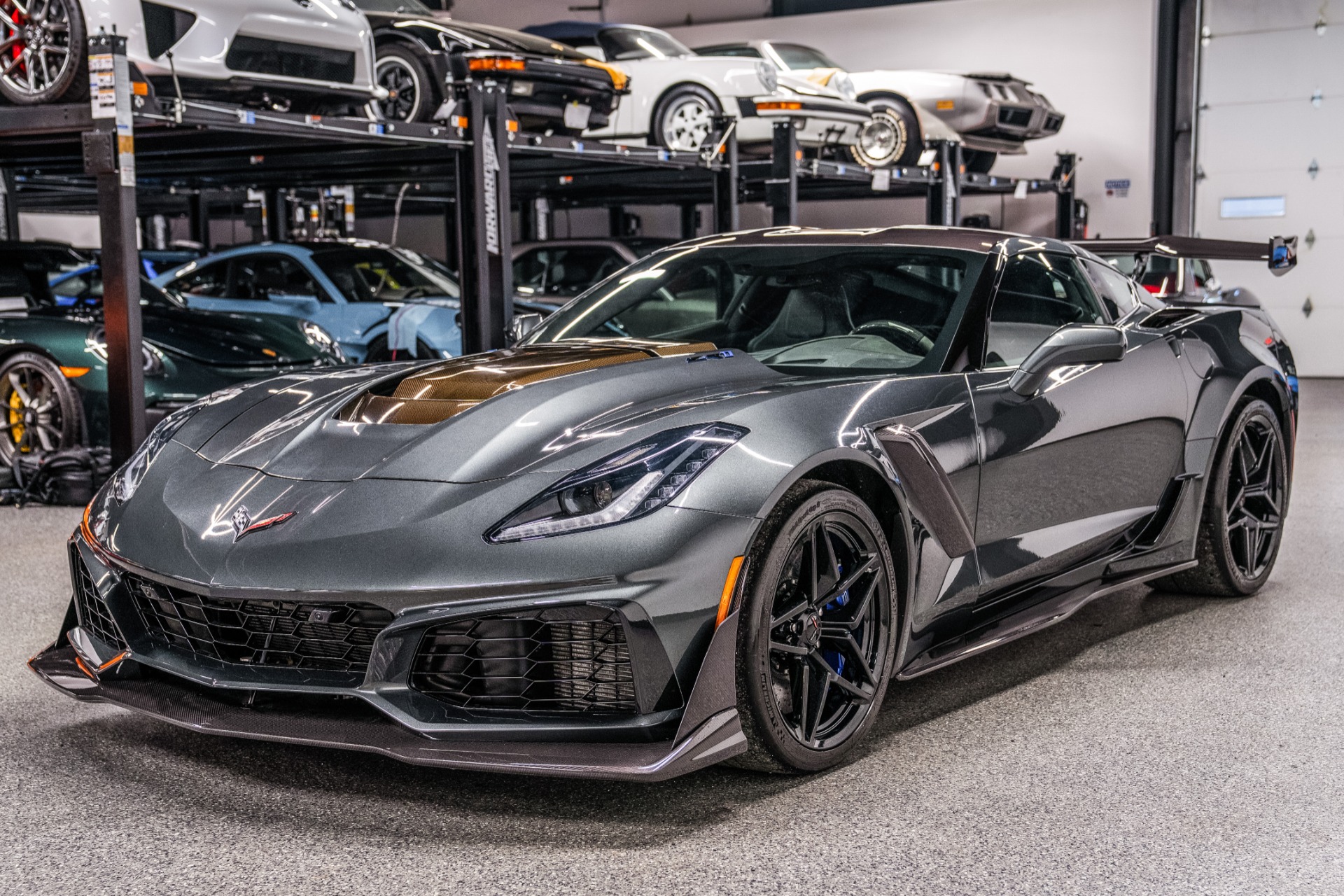Watkins Glen Gray Metallic Chevrolet Corvette ZR1 -3ZR Package