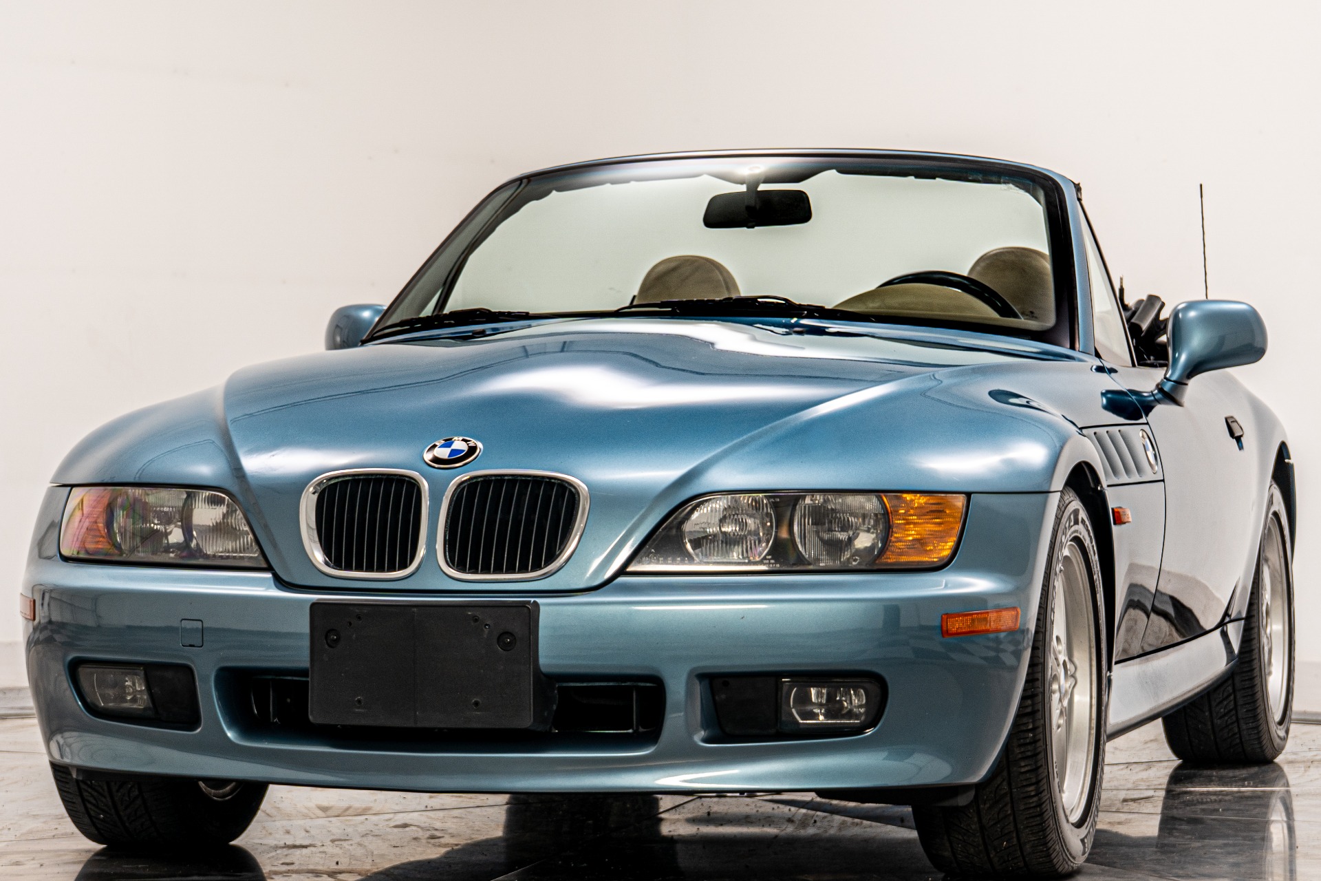 Atlanta Blue Metallic BMW Z3 -5 Speed Manual, Leather Upholstery