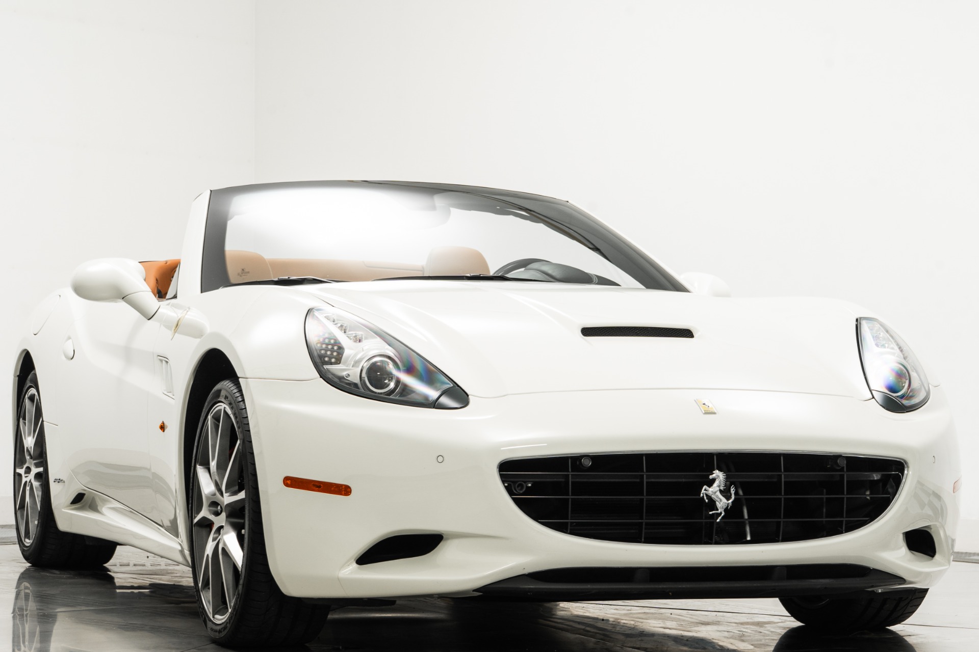 2014 Ferrari California photo 3