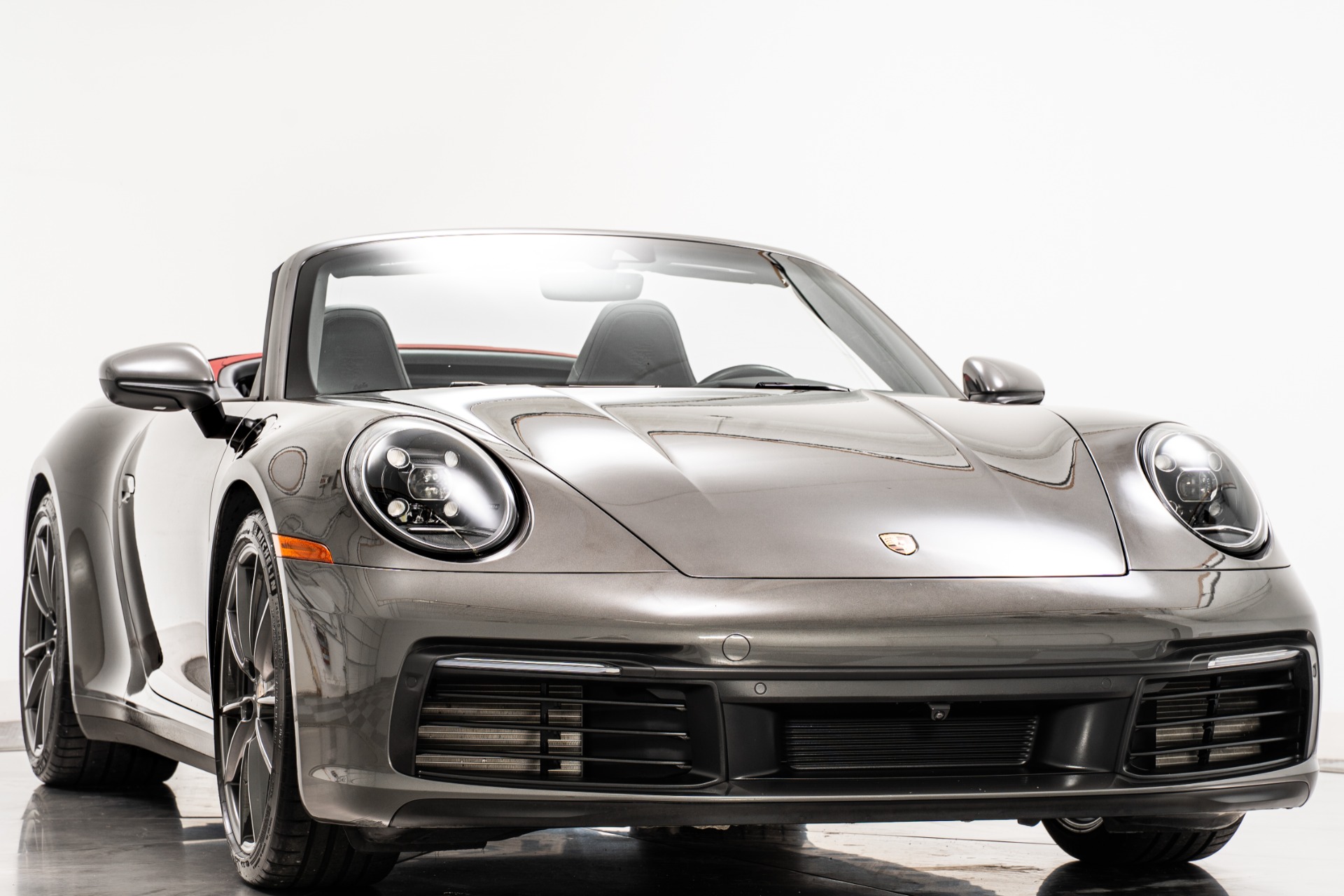 2024 Porsche 911 Cabriolet Sport Classic photo 3