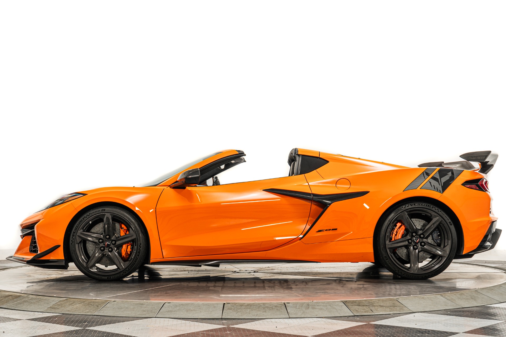 Amplify Orange Tintcoat Chevrolet Corvette Z06 3LZ Z07 with