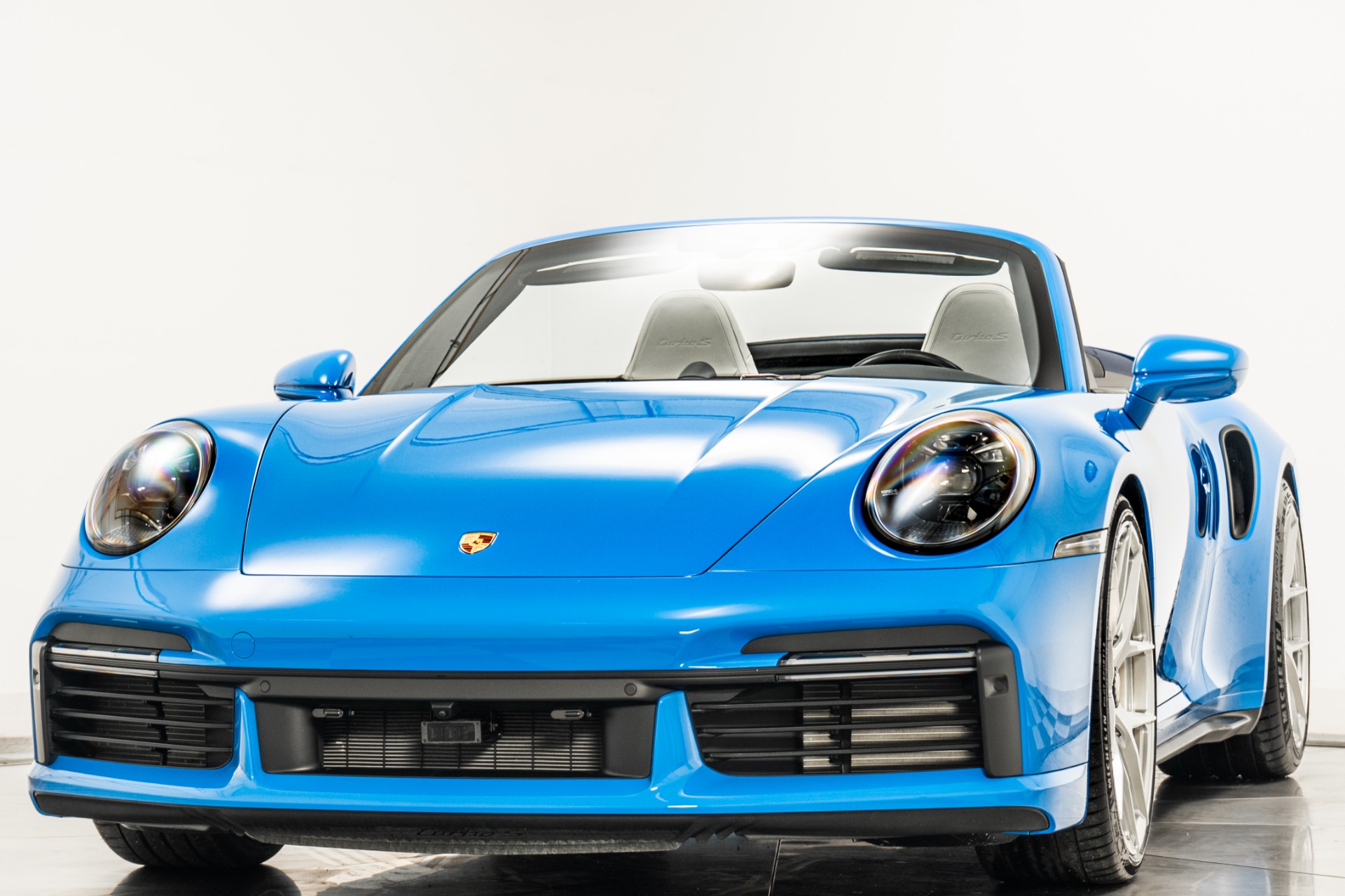 2022 Porsche 911 Turbo S Cabriolet photo 4