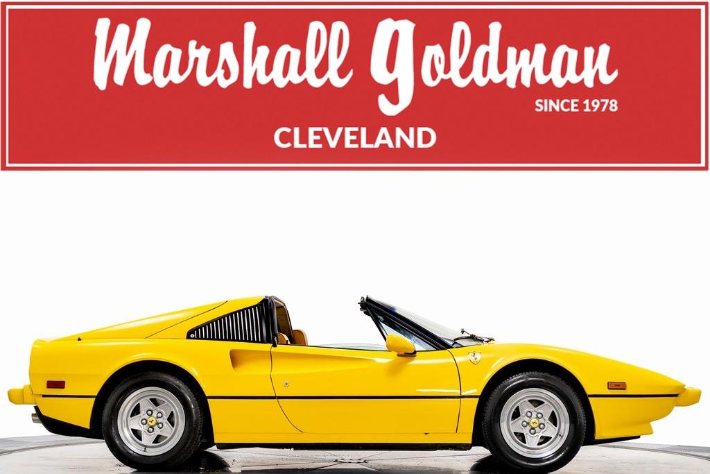 【希望者のみラッピング無料】 1981 Used Ferrari Marshall | (Sold) Sale For GTSi 308 ピンズ・ピンバッジ・缶バッジ
