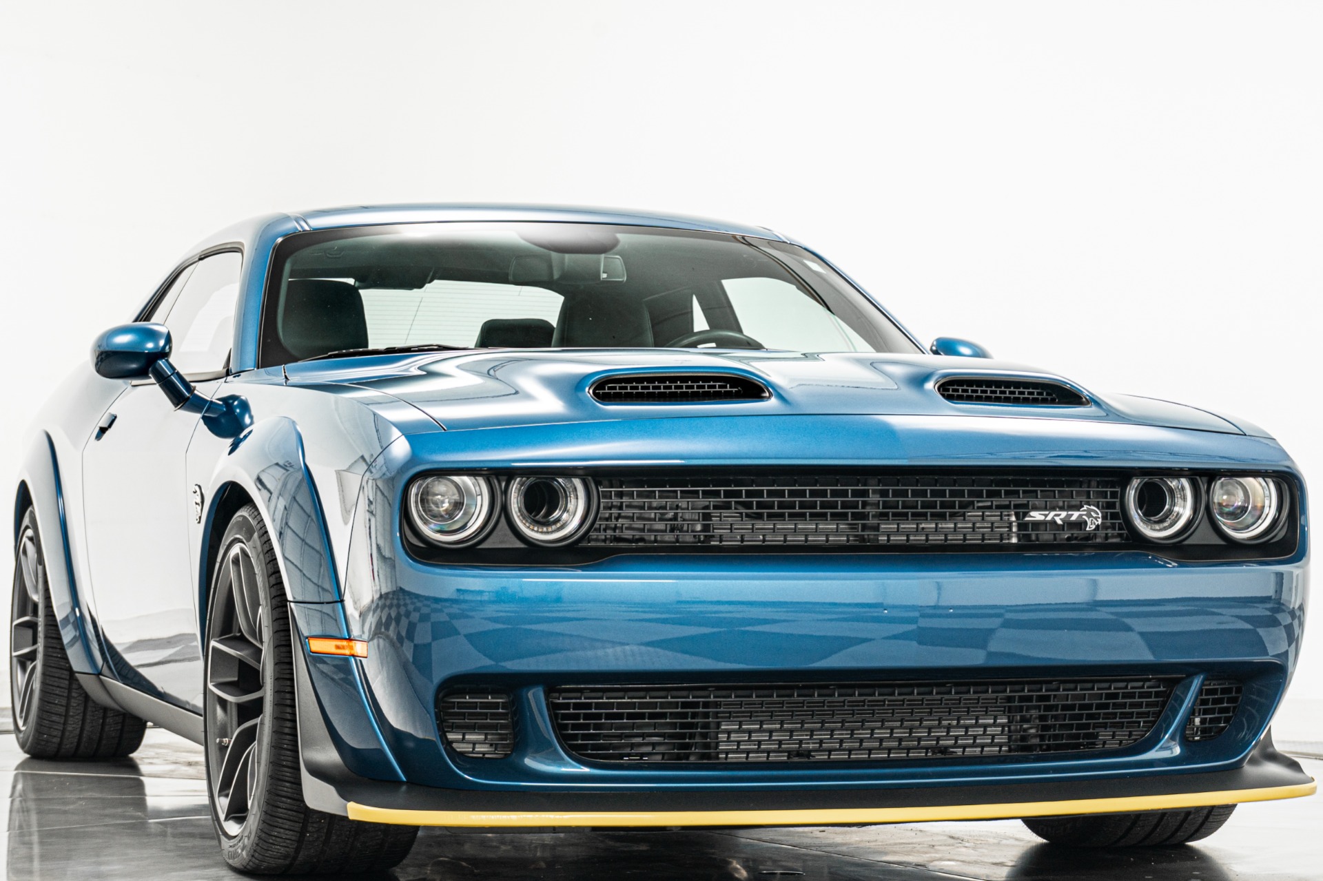 2023 Dodge Challenger SRT8 Hellcat Widebody photo 3