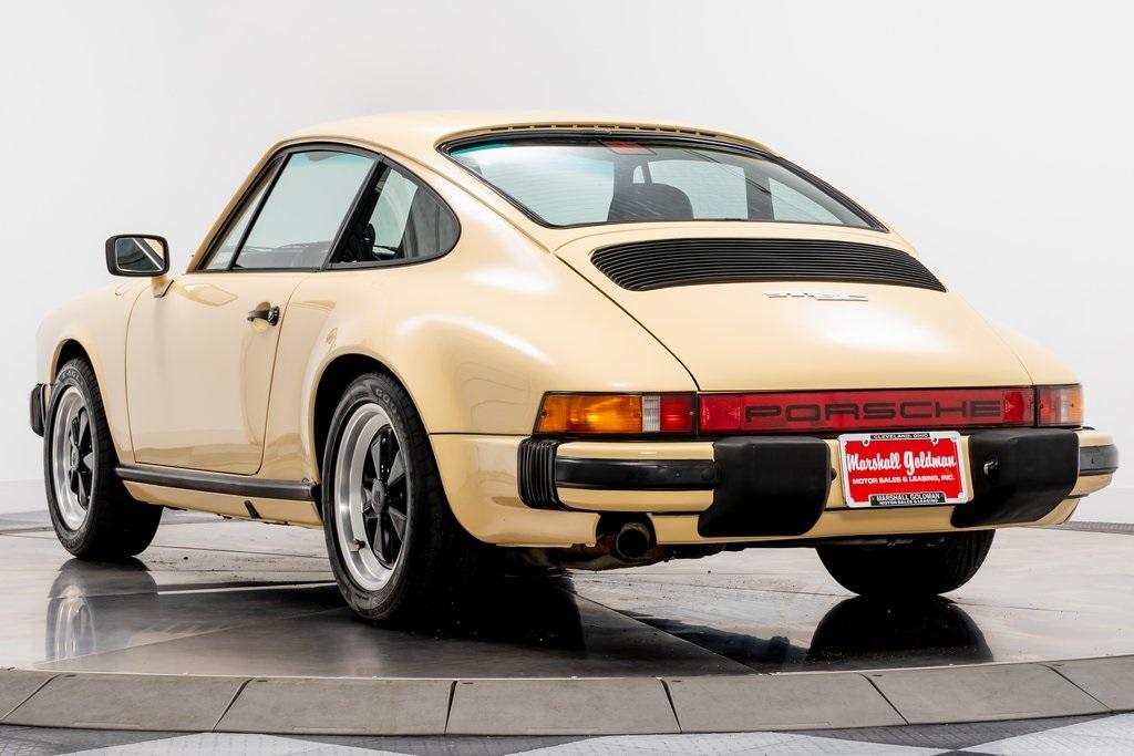 Bamboo Beige Porsche 911 SC with Brown Interior For Sale - Stock