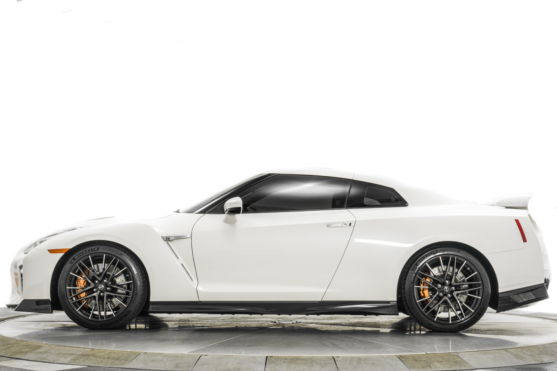 Pearl White Tricoat Nissan GT-R -Premium, Full Paint Protection