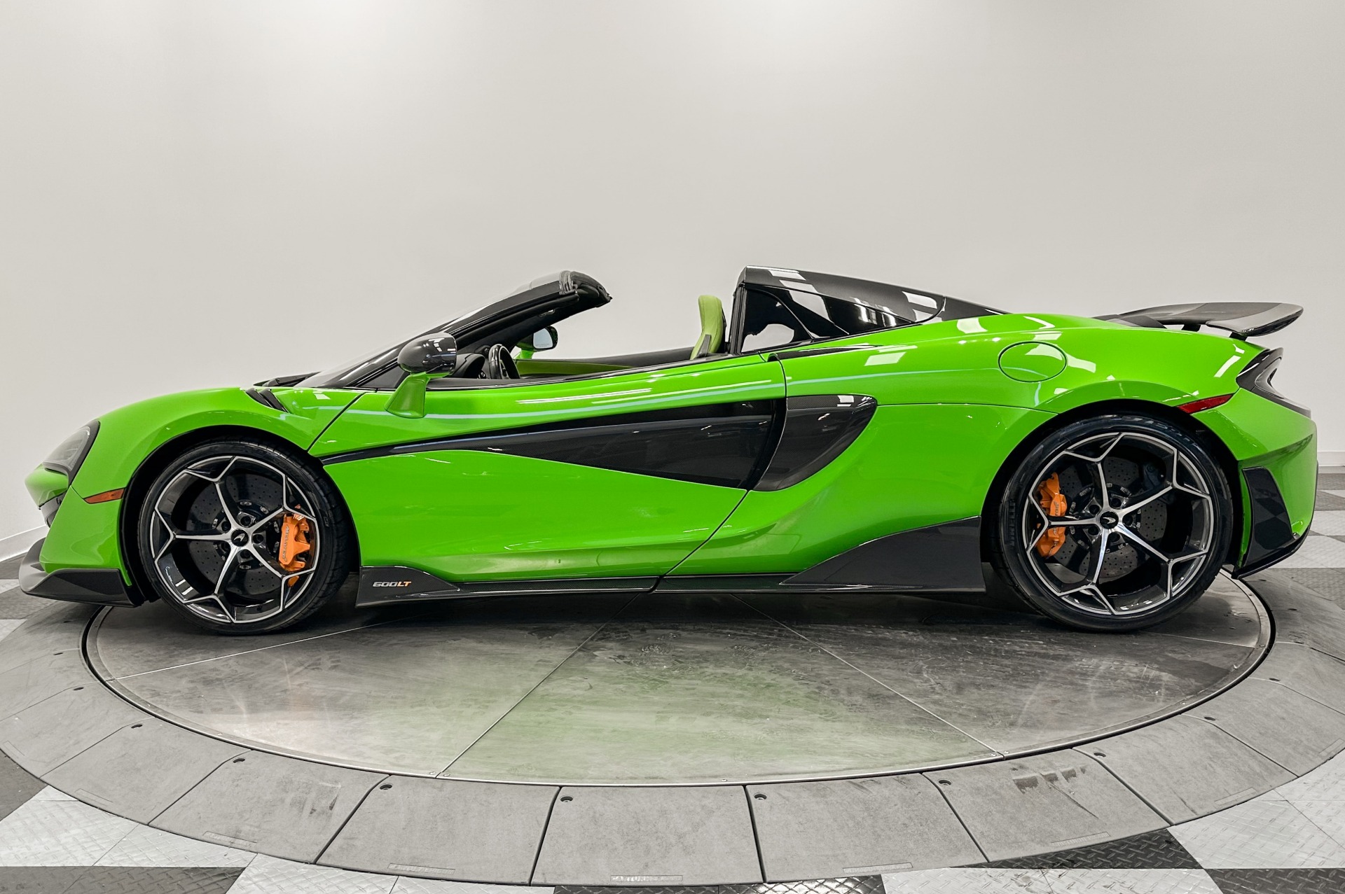 マーリン SP Mantis Green McLaren 600LT Spider -Massive Carbon Fiber Upgrades