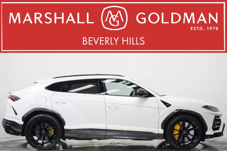 2021 Lamborghini Urus's photo