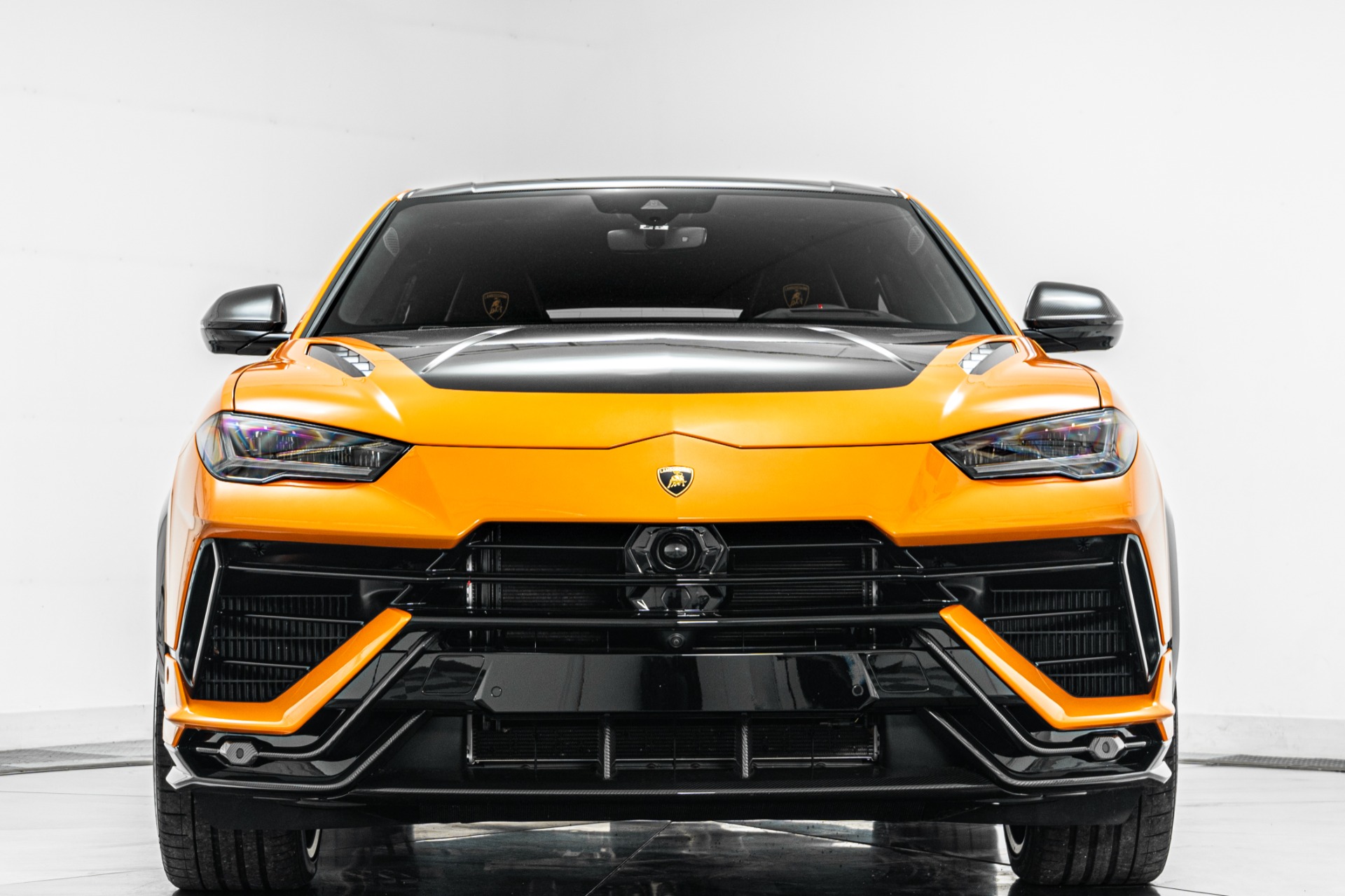 Arancio Borealis Lamborghini Urus Performante -Exterior Carbon