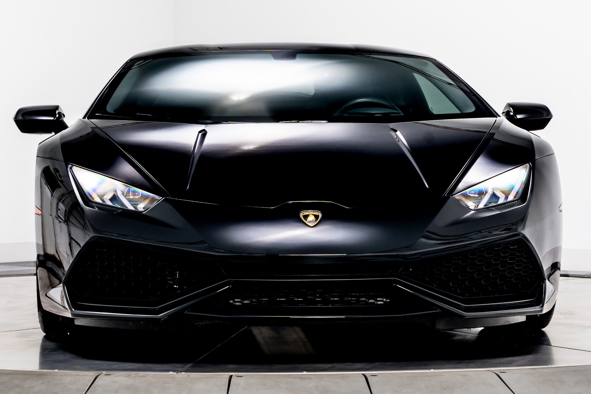 Nero Noctis (Black) Lamborghini Huracan LP 610-4 with Nero Ade