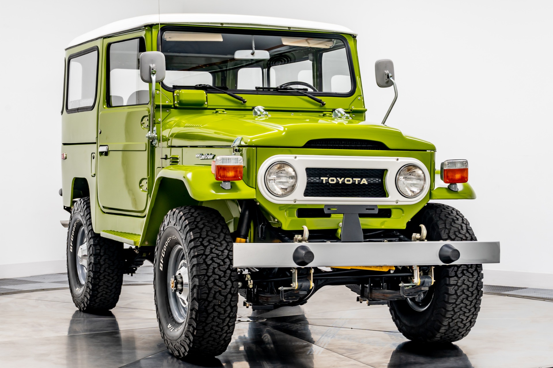 Olive Green Toyota FJ Cruiser with Black Interior For Sale - Stock