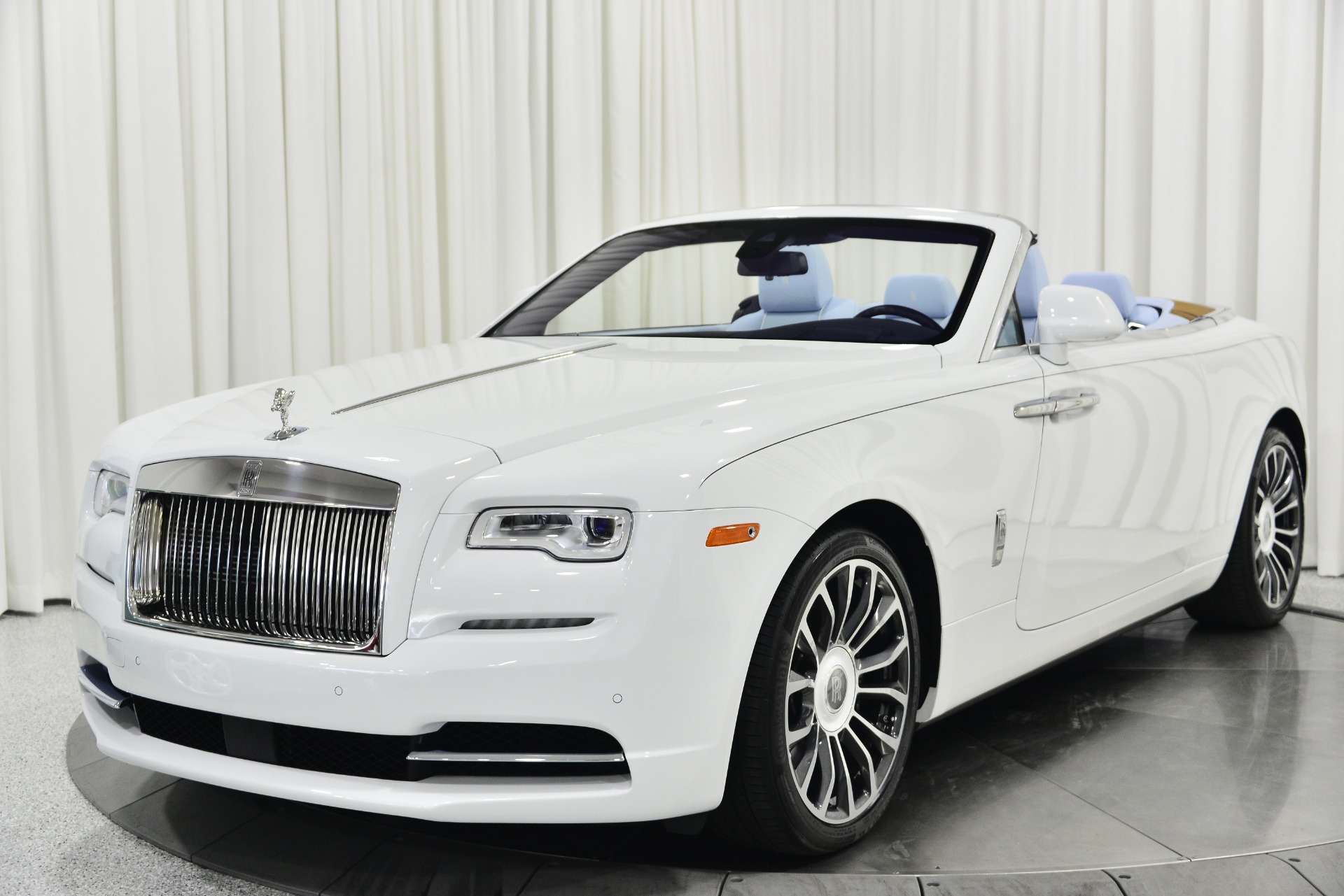 2021 RollsRoyce Dawn Review Pricing and Specs
