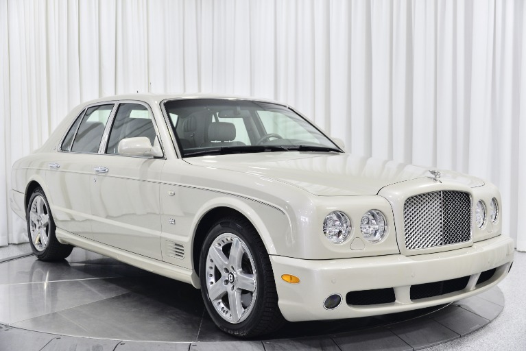 Porcelain Bentley Arnage T with Cinder Interior For Sale - Stock