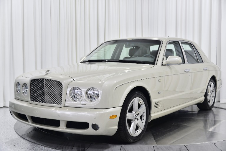 Porcelain Bentley Arnage T with Cinder Interior For Sale - Stock