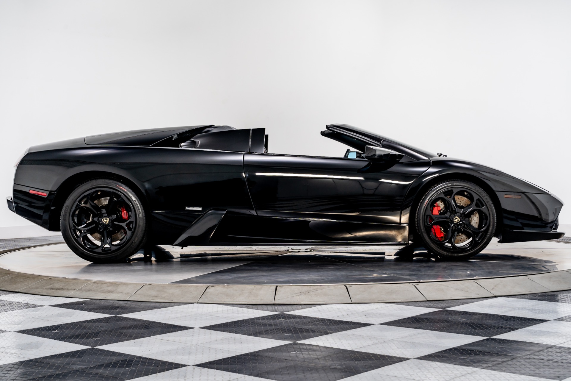Used 2006 Lamborghini Murcielago Roadster For Sale (Sold