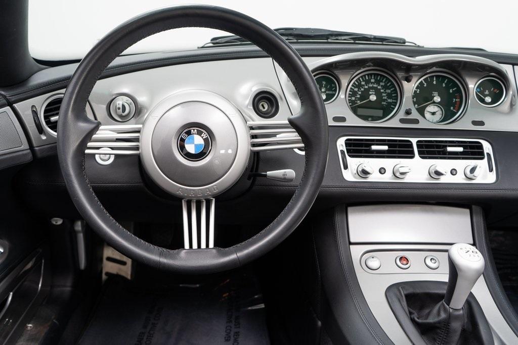 京商　BMW Z8 クロームメッキ 京商 1/12 007 James Bond BMW Z8 007ボンドカー (チタン